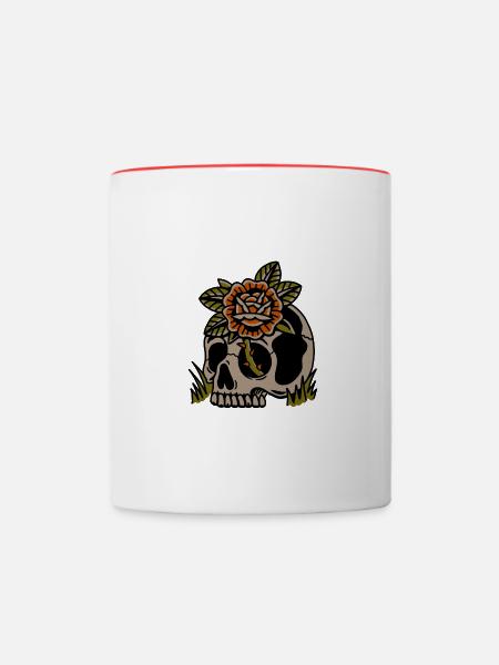 Old school tattoo graphic design skull with rose - Tasse zweifarbig - Weiß/Rot