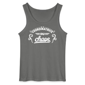 Coordinatrice du chaos - Débardeur Gildan Homme - charbon - Devant - AI Model Male 185 dark (185cm)