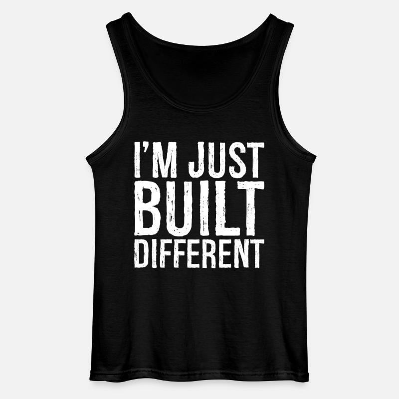 I'm just built different - Gildan Männer Tank Top - Schwarz