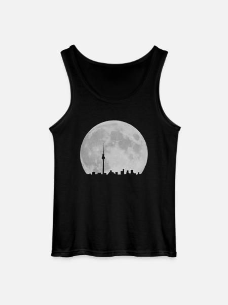 Berlin skyline in front of moon Fernsehturm - Gildan Men’s Tank Top - black