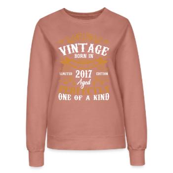 Millésime Novembre 2017 Anniversaire Novembre 2017 - Sweat Femme - rose poudré - Devant - AI Model Female 172 dark (172cm)