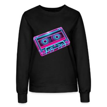 Neon Retro Kassette Shirt – 80s Cyber Vibes - Frauen Sweatshirt - Schwarz - Vorne - AI Model Female 172 light (172cm)