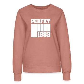 1982 - Women’s Sweatshirt - dusky rose - Front - AI Model Female 172 dark (172cm)