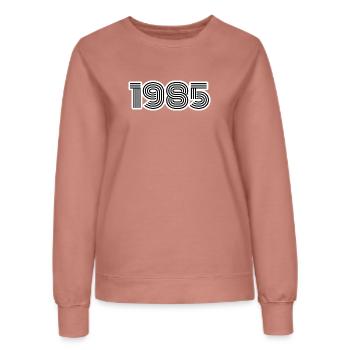 1985 - Frauen Sweatshirt - Altrosa - Vorne - AI Model Female 172 dark (172cm)