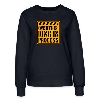 Overthinking In Process Lustig Grübeln Spruch Logo - Frauen Sweatshirt - Navy - Vorne - AI Model Female 172 light (172cm)