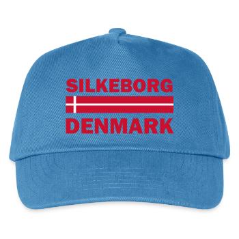 Text der Silkeborg-Dänemark-Flagge - Kinder Basecap - Pfauenblau - Vorne
