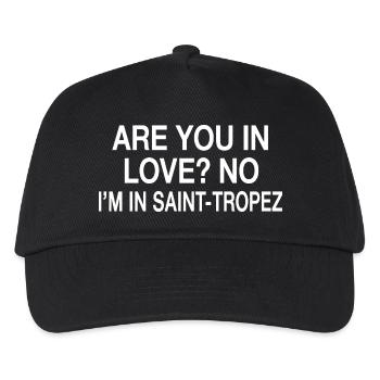 In Love Nein, ich bin in Saint-Tropez | Reisehumor - Kinder Basecap - Schwarz - Vorne