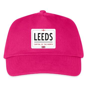 Ortsschild von Leeds - Kinder Basecap - Fuchsia - Vorne