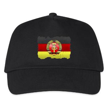 DDR Wappen auf Deutschlandfahne in Stein - Kinder Basecap - Schwarz - Vorne