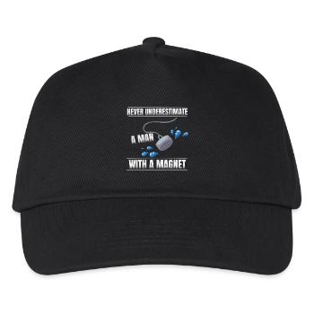 Never underestimate a man with a magnet - Kids’ Baseball Cap - black - Front