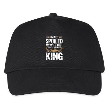Nicht verwöhnt, meine Frau behandelt wie ein König - Kinder Basecap - Schwarz - Vorne