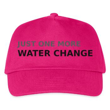 Nur noch einen Wasserwechsel Aquarium - Kinder Basecap - Fuchsia - Vorne
