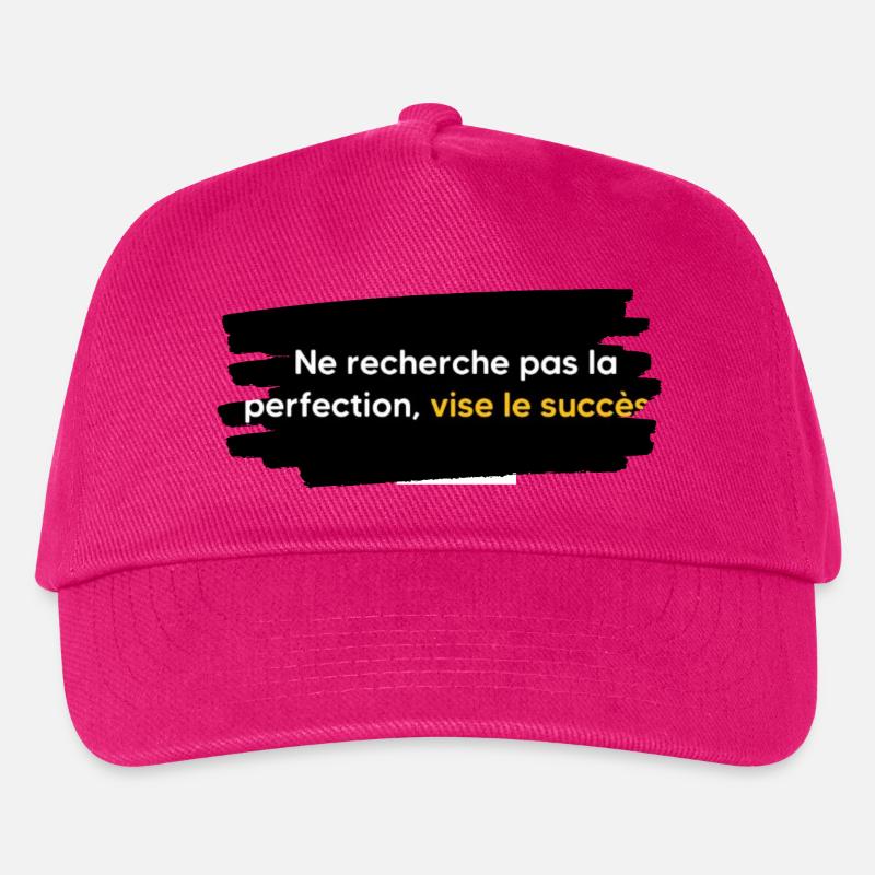 Streben Sie nicht nach Perfektion, sondern nach Erfolg - Kinder Basecap - Fuchsia