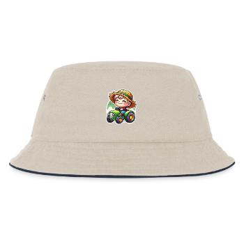 Petit garçon au chapeau de paille conduisant un tracteur vert - Bob Enfant - blanc cassé/bleu marine - Devant