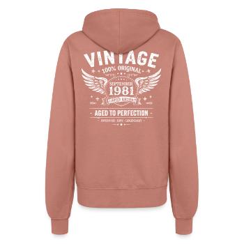 Né en Septembre 1981 - Veste à capuche Femme - rose poudré - Dos - Maraike (178cm)