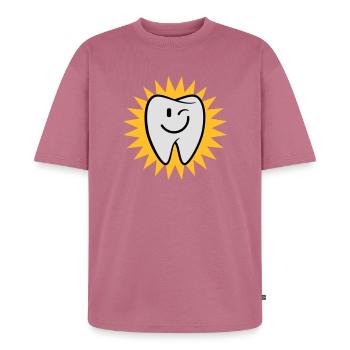 Glücklicher Zahn - Unisex Premium Oversized Bio T-Shirt - Mauve - Vorne - Thijin (182cm) & Selfina (174cm)