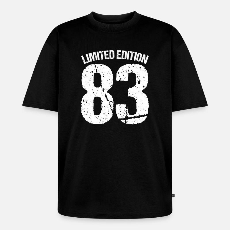 Limitierte Edition 83 Abzeichen - Unisex Premium Oversized Bio T-Shirt - Schwarz