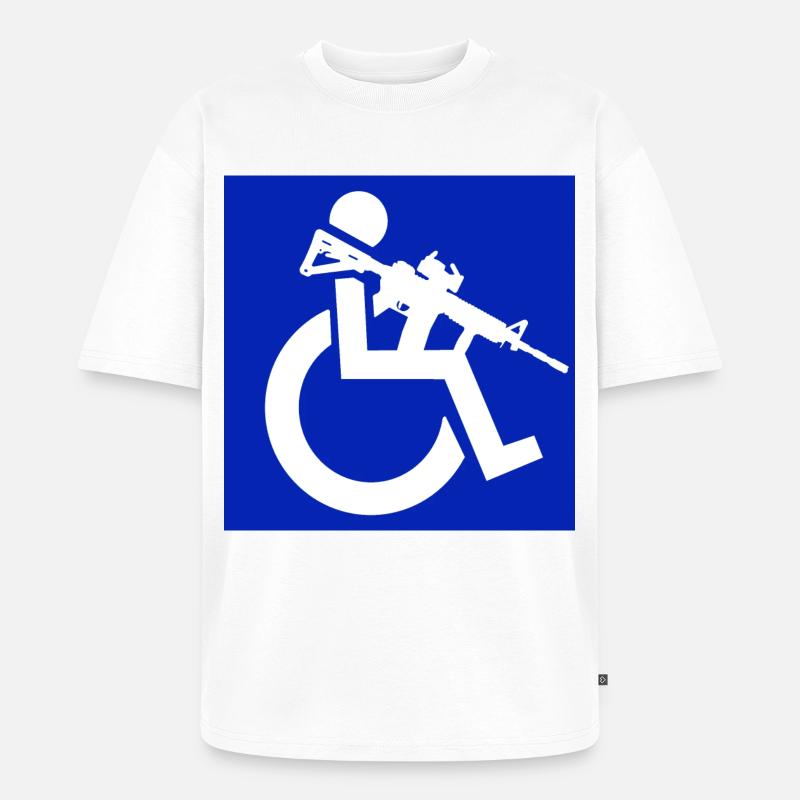 Bild eines Rollstuhlfahrers mit einem Gewehr # - Unisex Premium Oversized Bio T-Shirt - Weiß
