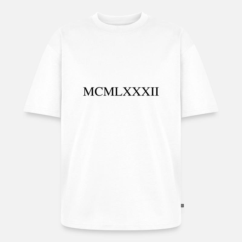 1982 - Unisex Premium Oversized Bio T-Shirt - Weiß