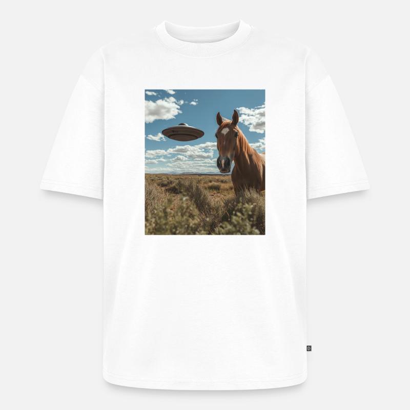 Pferd Selfie mit UFO - Unisex Premium Oversized Bio T-Shirt - Weiß
