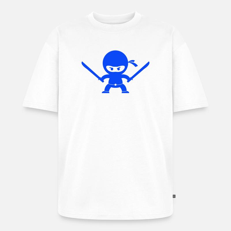 Blauer Ninja mit zwei Schwertern - Unisex Premium Oversized Bio T-Shirt - Weiß