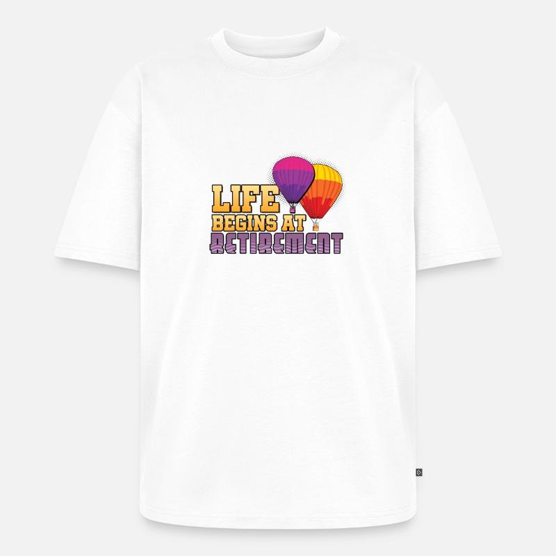 Das Leben beginnt im Ruhestand - Unisex Premium Oversized Bio T-Shirt - Weiß
