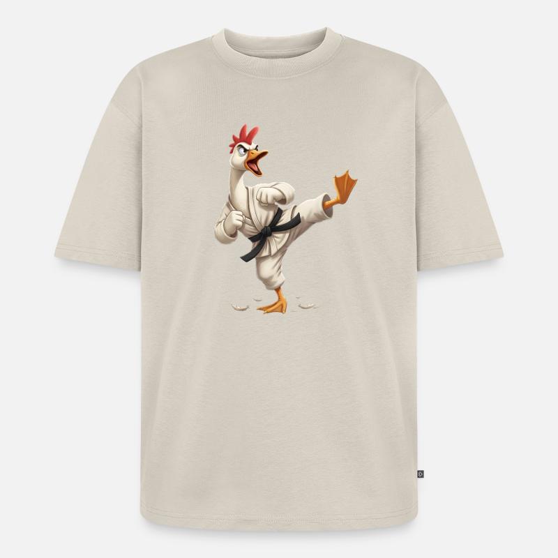 Kampfhahn Karateheld - Unisex Premium Oversized Bio T-Shirt - Beige