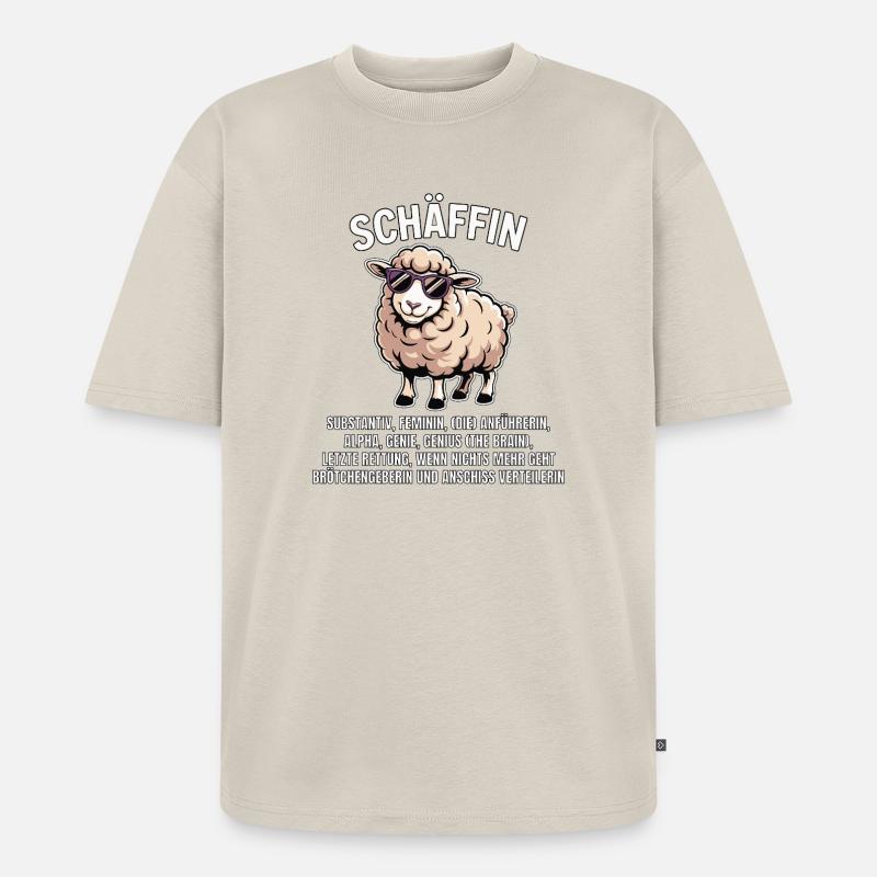 Schäffin - Alpha Schaf mit Sonnenbrille - Unisex Premium Oversized Bio T-Shirt - Beige