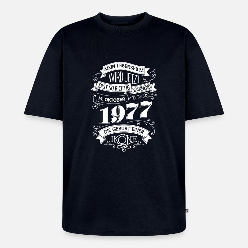 14.10.1977 Die Geburt einer Ikone - Unisex Premium Oversized Bio T-Shirt - Navy
