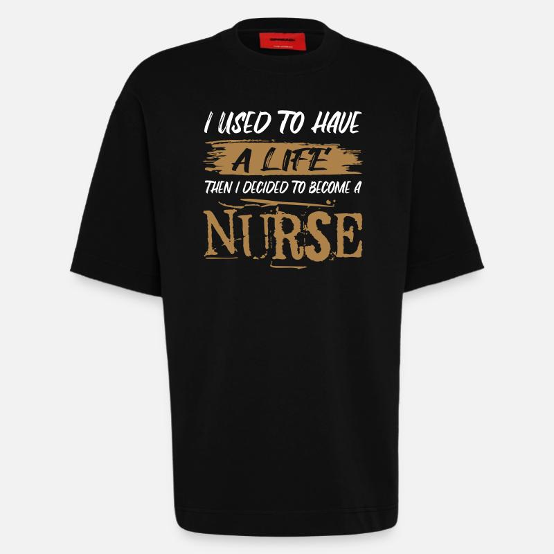 Leben einer Krankenschwester. Sarkastischer Spruch - Heavyweight T-Shirt - made by SPREAD  - SOLID BLACK