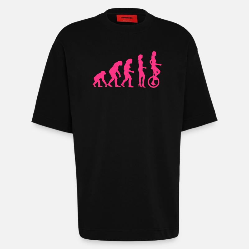 evolution_einradfahrerin_1c - T-shirt bio épais oversize fabriqué en UE - SOLID BLACK