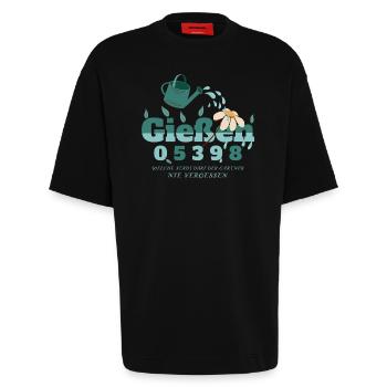 Gießen Hessen - Heavyweight T-Shirt - made by SPREAD  - SOLID BLACK - Vorne - Fiona (171cm)