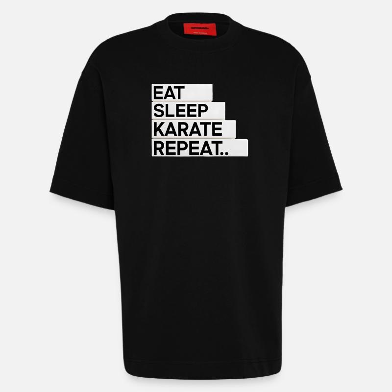 Manger. Dormir. Karaté. Répéter... - T-shirt bio épais oversize fabriqué en UE - SOLID BLACK