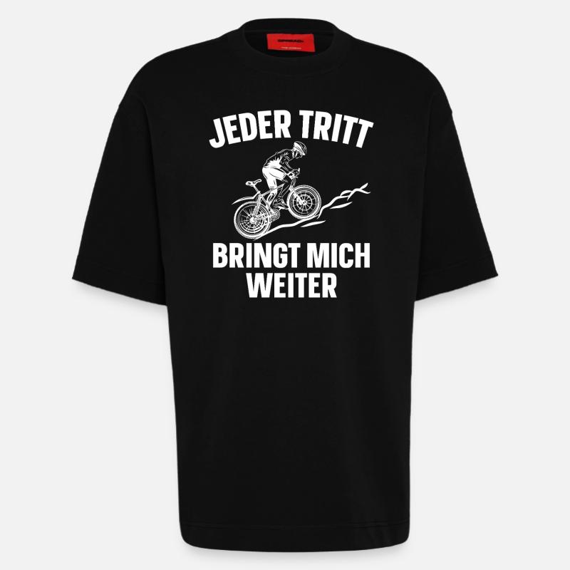 Jeder Tritt Bringt Mich Weiter - Heavyweight T-Shirt - made by SPREAD  - SOLID BLACK