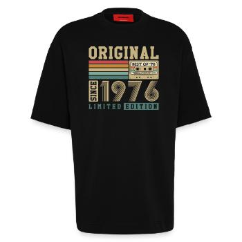 Original 1976 Jahrgang Vintage Geburtstag Retro - Heavyweight T-Shirt - made by SPREAD  - SOLID BLACK - Vorne - Fiona (171cm)