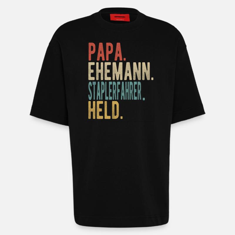 Staplerfahrer Papa Ehemann Held - Heavyweight T-Shirt - made by SPREAD  - SOLID BLACK