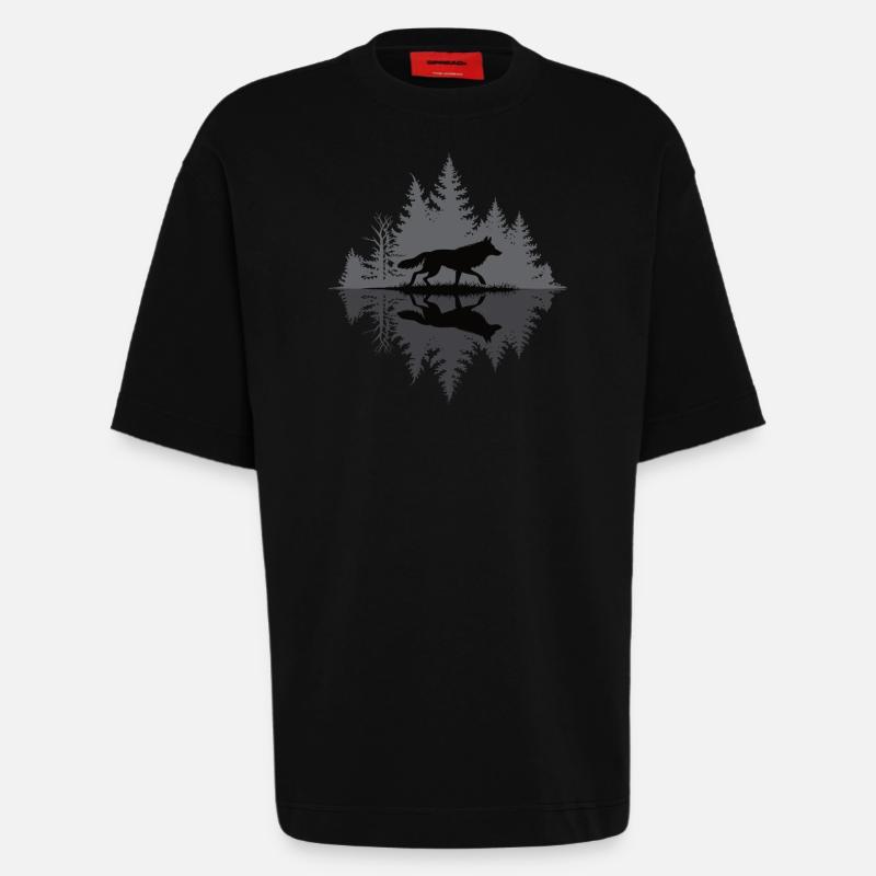 Wolf im dunklen Wald - Heavyweight T-Shirt - made by SPREAD  - SOLID BLACK