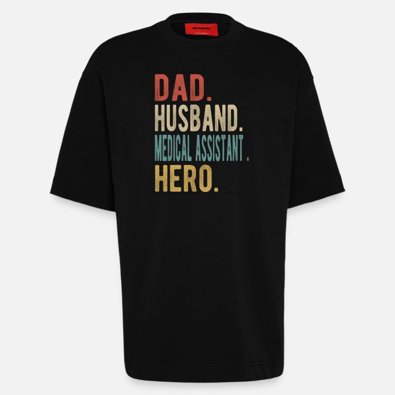 Medizinischer Assistent Vater Ehemann Held - Heavyweight T-Shirt - made by SPREAD - SOLID BLACK