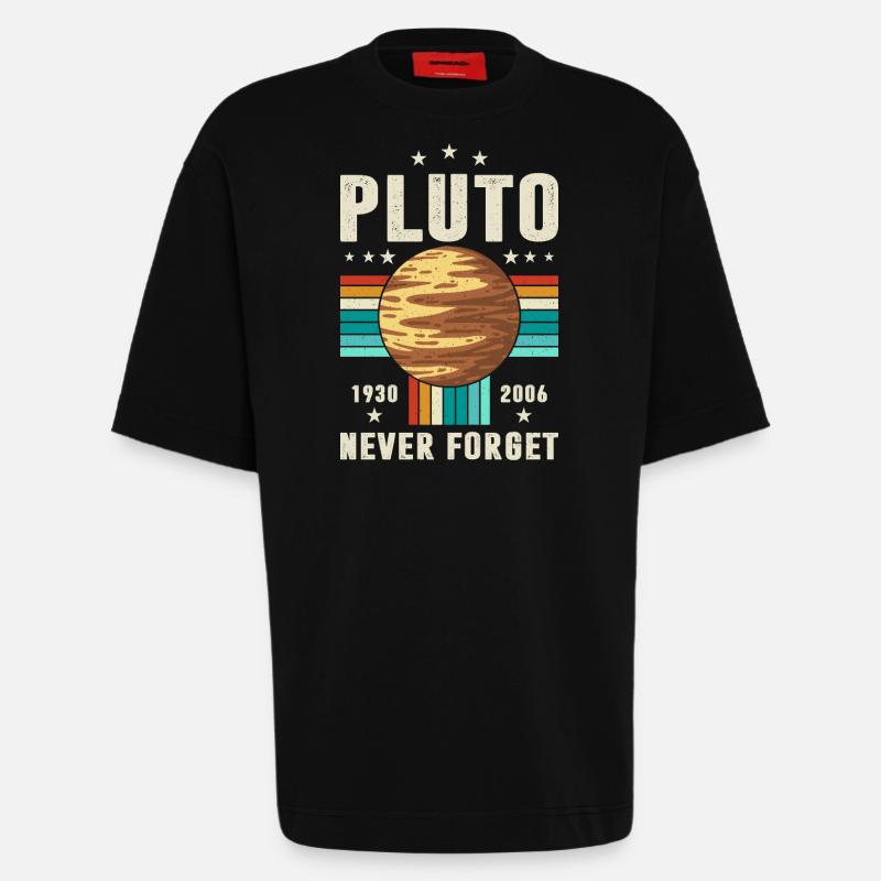 pluto never forget Graphic - Heavyweight T-Shirt - made by SPREAD  - SOLID BLACK