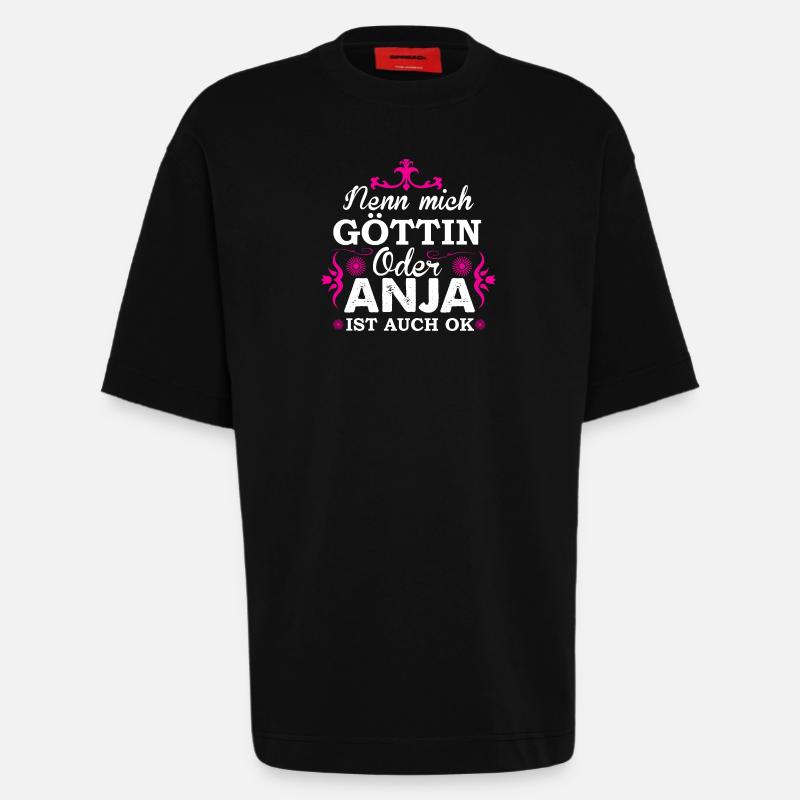 Nenn mich Göttin oder Anja - Heavyweight T-Shirt - made by SPREAD  - SOLID BLACK