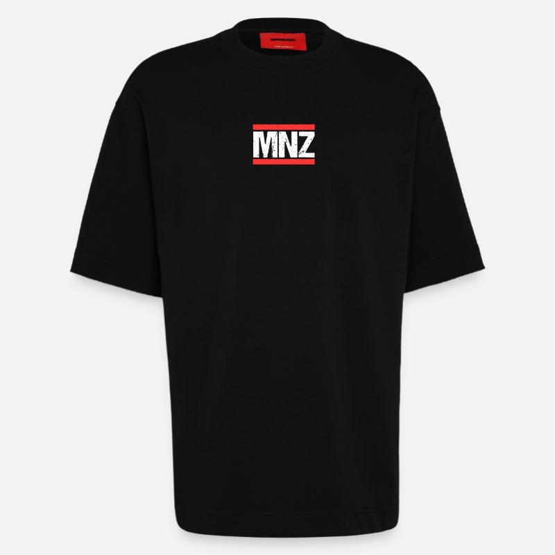 Mainzerin Mainzer Mainz - Heavyweight T-Shirt - made by SPREAD  - SOLID BLACK