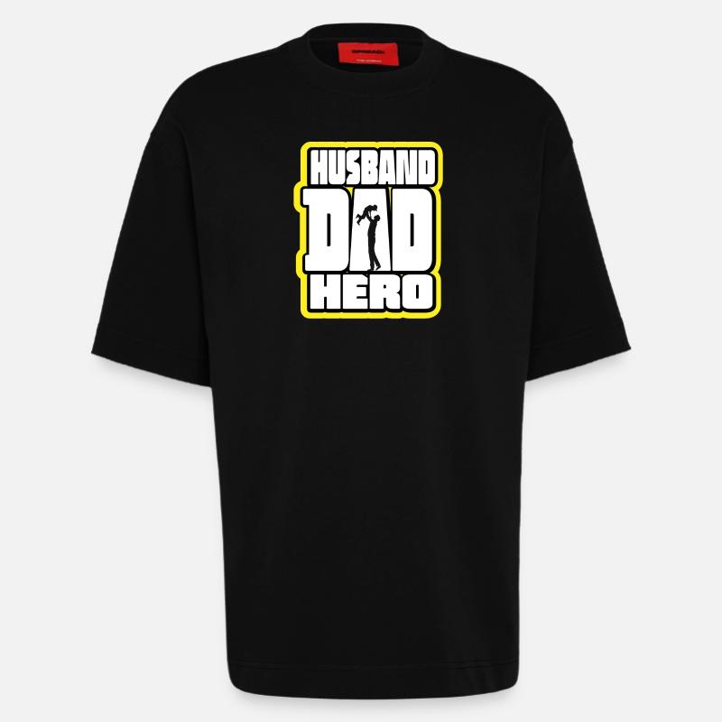 Ehemann Papa Held Retro - Heavyweight T-Shirt - made by SPREAD  - SOLID BLACK