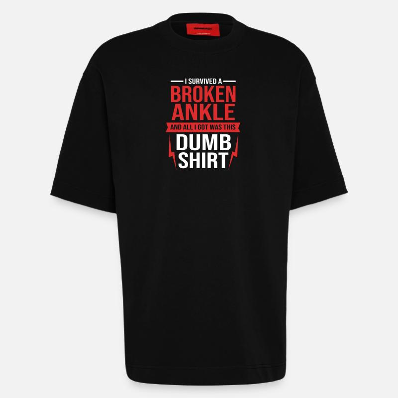 Gebrochener Arm Knochen Knochenbruch - Heavyweight T-Shirt - made by SPREAD  - SOLID BLACK