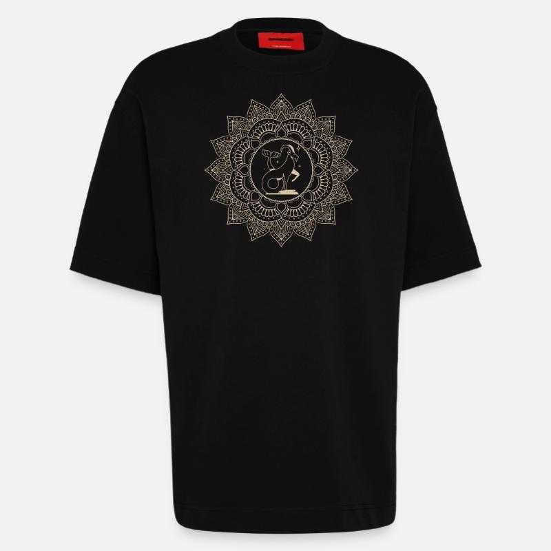 Steinbock sternzeichen Mandala - Heavyweight T-Shirt - made by SPREAD  - SOLID BLACK