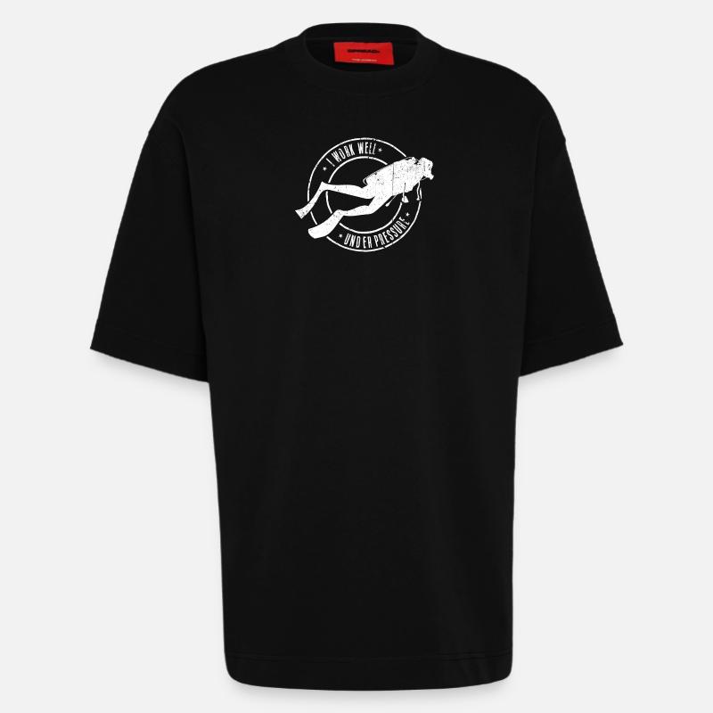 Deep Dive Diver Emblem - Heavyweight T-Shirt - made by SPREAD  - SOLID BLACK
