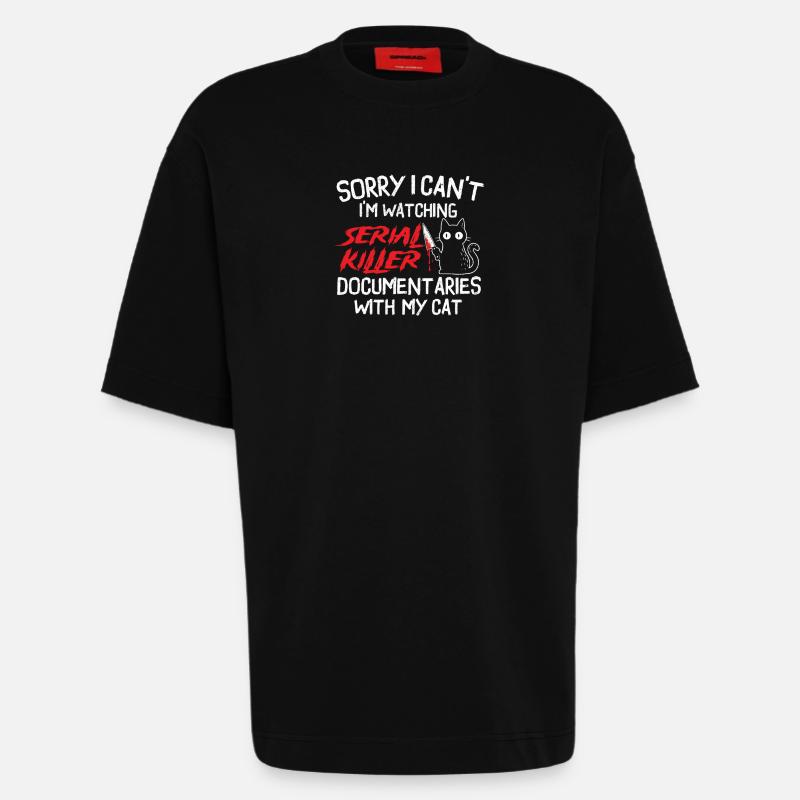 Serial Killer Docs mit Cat schauen - Heavyweight T-Shirt - made by SPREAD  - SOLID BLACK