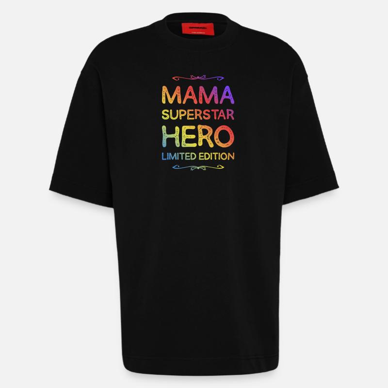 Beste Mama Held Spruch - Heavyweight T-Shirt - made by SPREAD  - SOLID BLACK