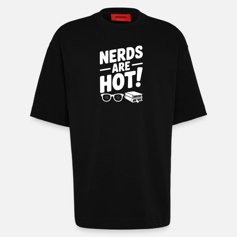 Nerds sind heiß! - Heavyweight T-Shirt - made by SPREAD  - SOLID BLACK