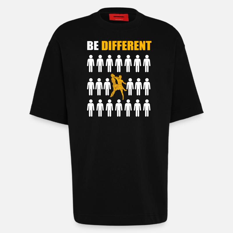 Sei anders Muay Thai - Heavyweight T-Shirt - made by SPREAD  - SOLID BLACK