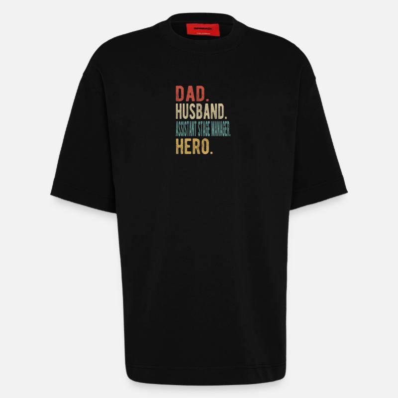 Assistent Inspizient Papa Ehemann Held - Heavyweight T-Shirt - made by SPREAD  - SOLID BLACK
